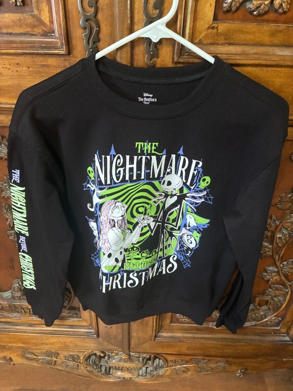 Disney The Nightmare Before Christmas Sweatshirt Women Size XS (0-2) Black Shirt